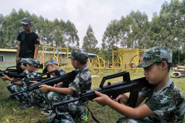 合肥军事训练夏令营哪个机构好