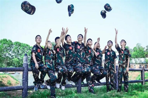 南京小学生夏令营哪个机构好一点？正规暑期营机构