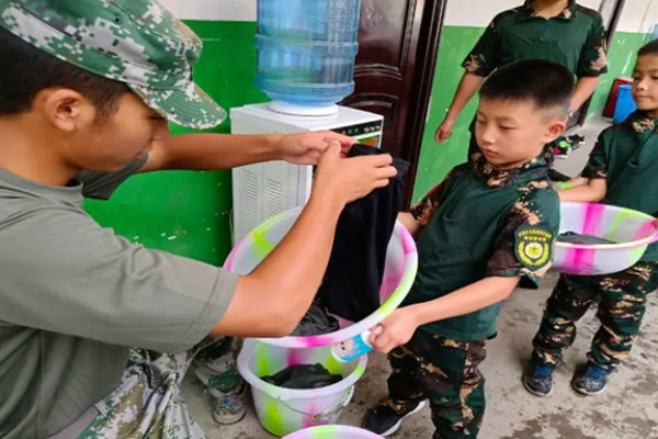 长沙军事夏令营21天多少钱