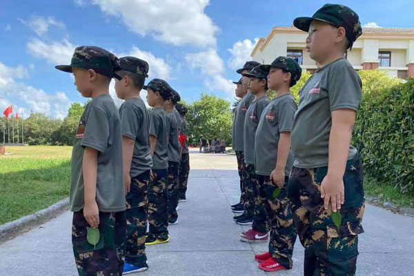 天津军训夏令营排行榜？前三名机构