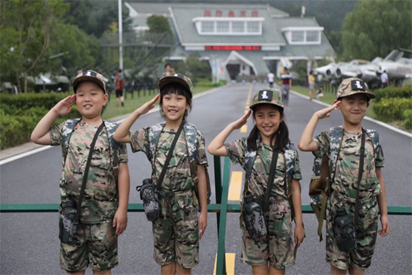昆明儿童军事夏令营哪个好？快来收藏