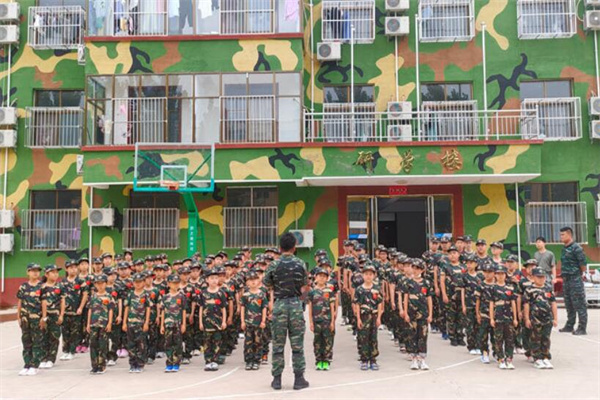 石家庄军事训练夏令营哪家好一点？这两家先选