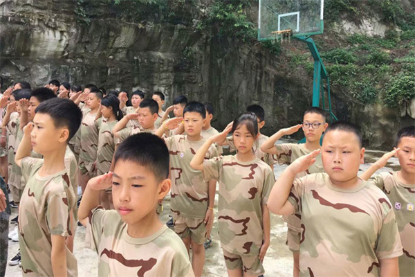 广州军旅夏令营哪个好？推荐几家备受好评营地！