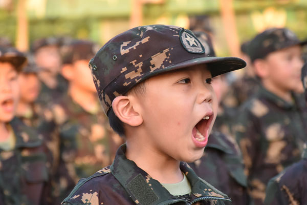 重庆6到10岁儿童军训夏令营多少钱？参考机构费用详情