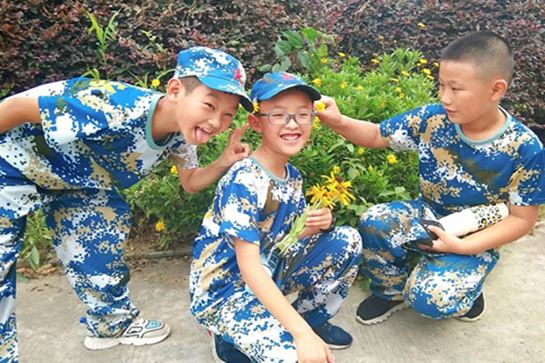 贵阳军事夏令营