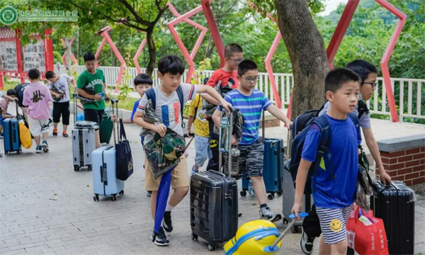 2024江苏铁血虎贲军事夏令营入营通知书