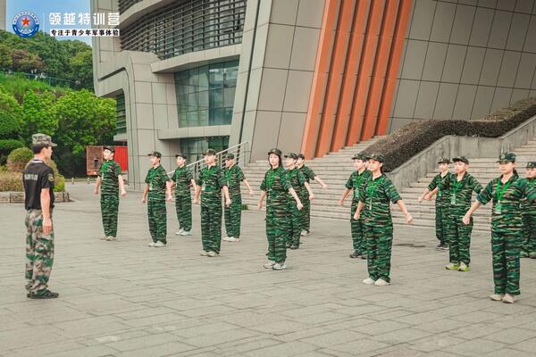 【珠海28天卓越挑战军事夏令营】匕首训练+综合格斗+体能训练