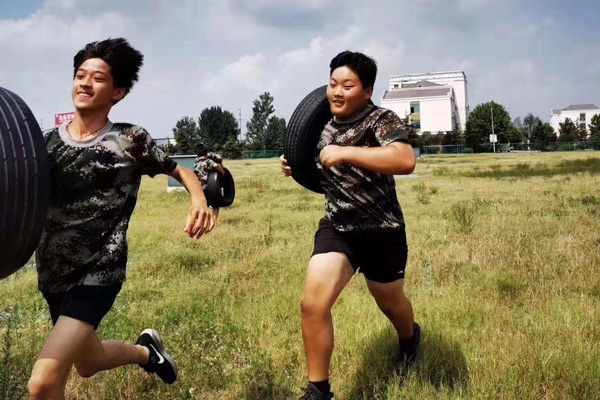 2025年郑州的军训夏令营哪个好？这6家报名的多