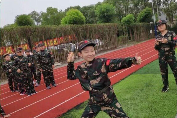 【河北石家庄“习惯养成”军事夏令营】军事队列教学法+圆木体能+重武器装备体验（21天）