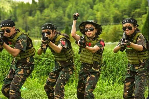 【河北石家庄“自我蜕变”军事夏令营】励志教育+蒙眼互打+军事拳木技能（28天）