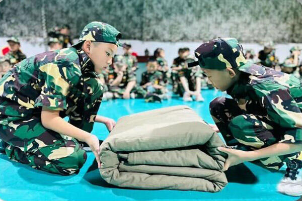 【山东菏泽“雪狼先锋特种兵”军事夏令营】手榴弹投掷+励志教育+真人CS实战（7天）