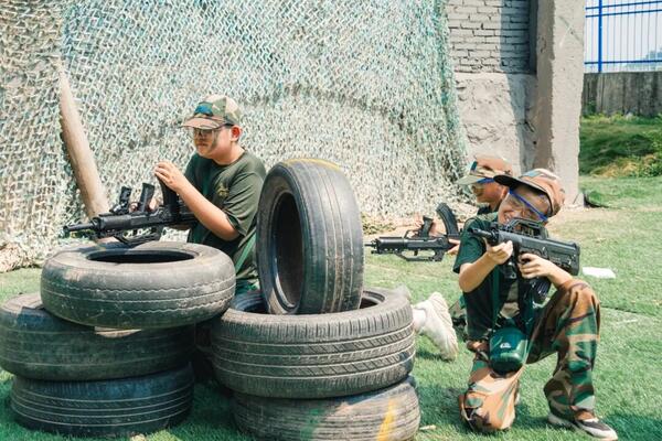 【济南28天军事夏令营】队列训练+拳术演练+持枪战术训练