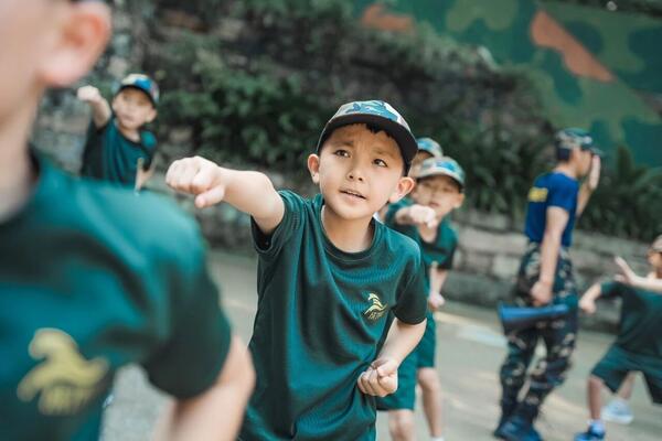 【宁波21天军事夏令营】军事特训科目+珠行万里+早操训练