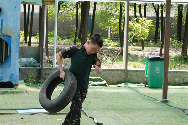 武汉小学生军事夏令营哪里好？可靠营地推荐