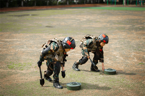 武汉正规军事夏令营价格多少？费用明细一览