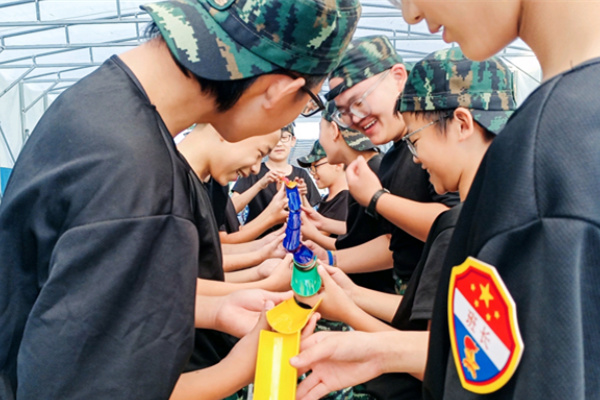 南京暑假军训夏令营收费多少钱？7-28天费用一览