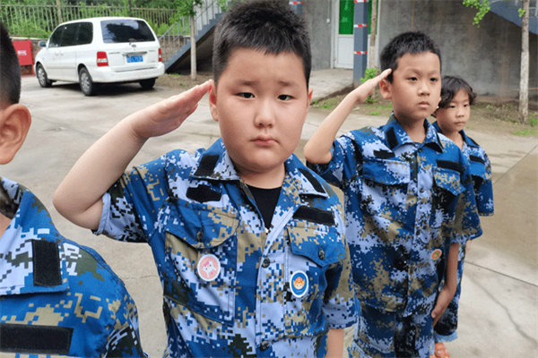 石家庄中小学生军事夏令营价格表？活动费用参考