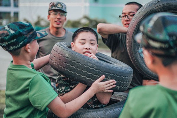 福州中小学生军事夏令营