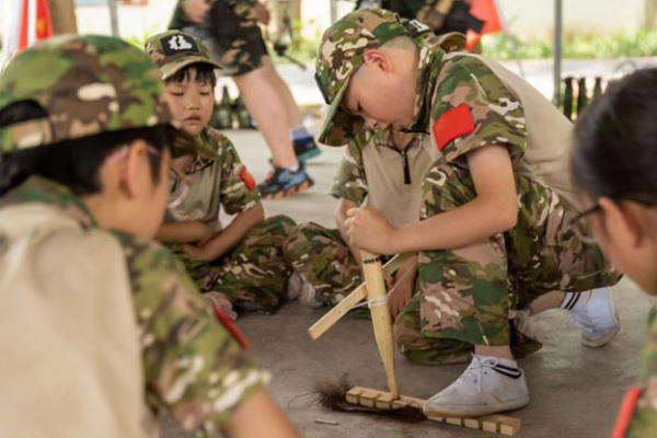 合肥军事夏令营费用多少钱？对比两家机构价格