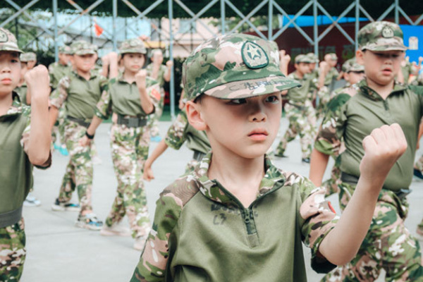 深圳军事夏令营多少钱一期