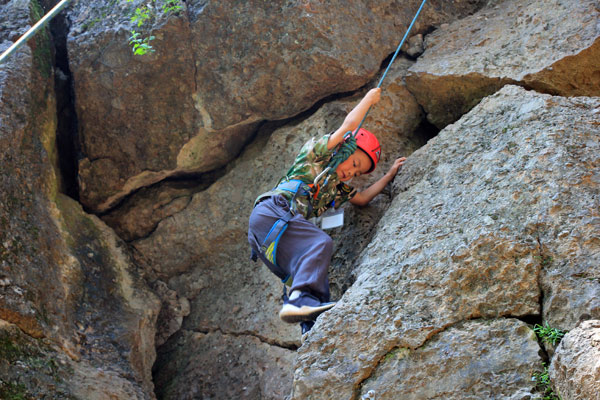 南京夏令营的收费标准？军事活动报价参考
