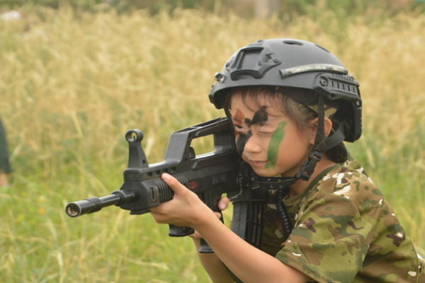 重庆军事夏令营收费标准表，对比7家机构价格