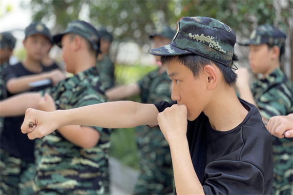 郑州军事夏令营收费标准表？三大营地收费明细